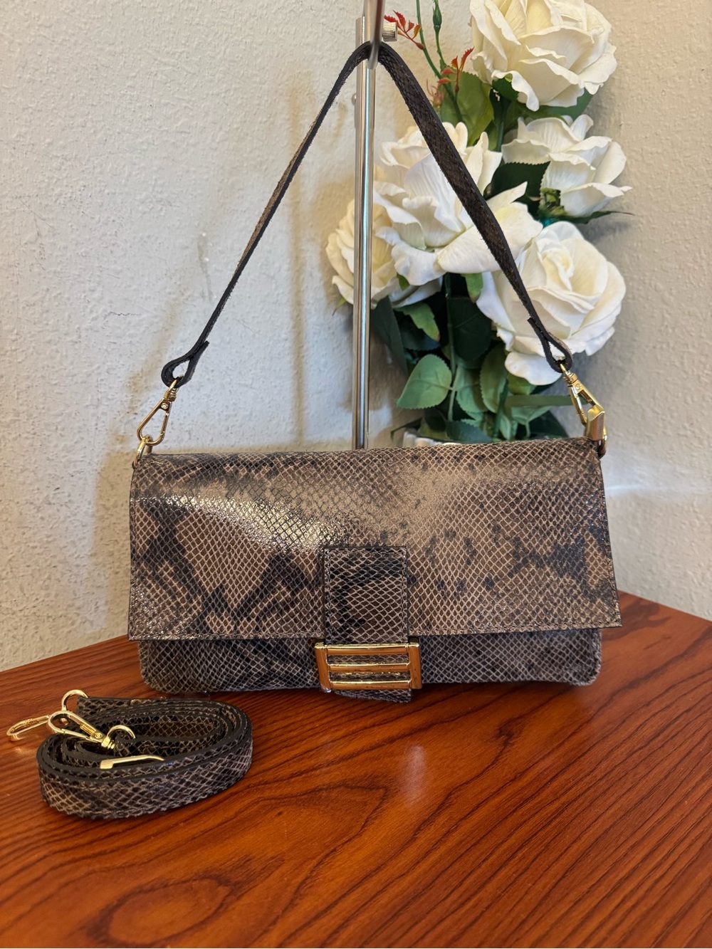 Snake-Effect Shoulder Bag in Brown with Gold Accent